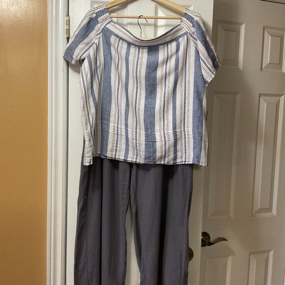 Bundle - cute off-shoulder top and baggy pull-on pants - Picture 1 of 1